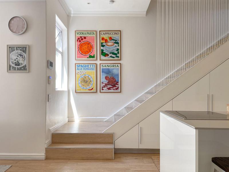 4 Bedroom Property for Sale in Sea Point Western Cape